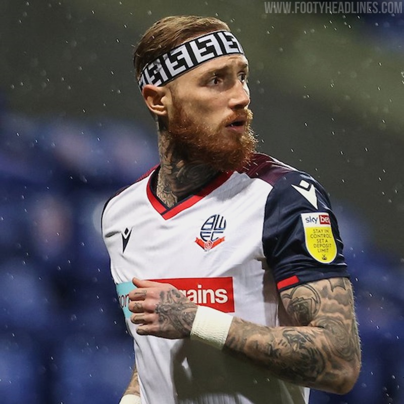 White fendi headband sales